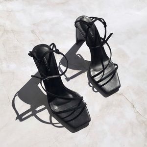 Nakedvice | Black Square Toe Cyrus Heel Size 7